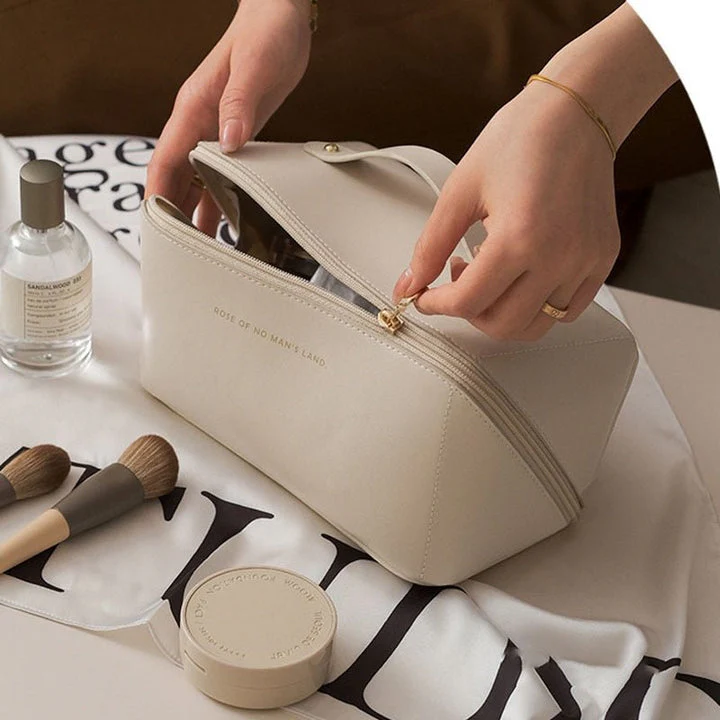 Skanto | Luxurious Cosmetic Bag