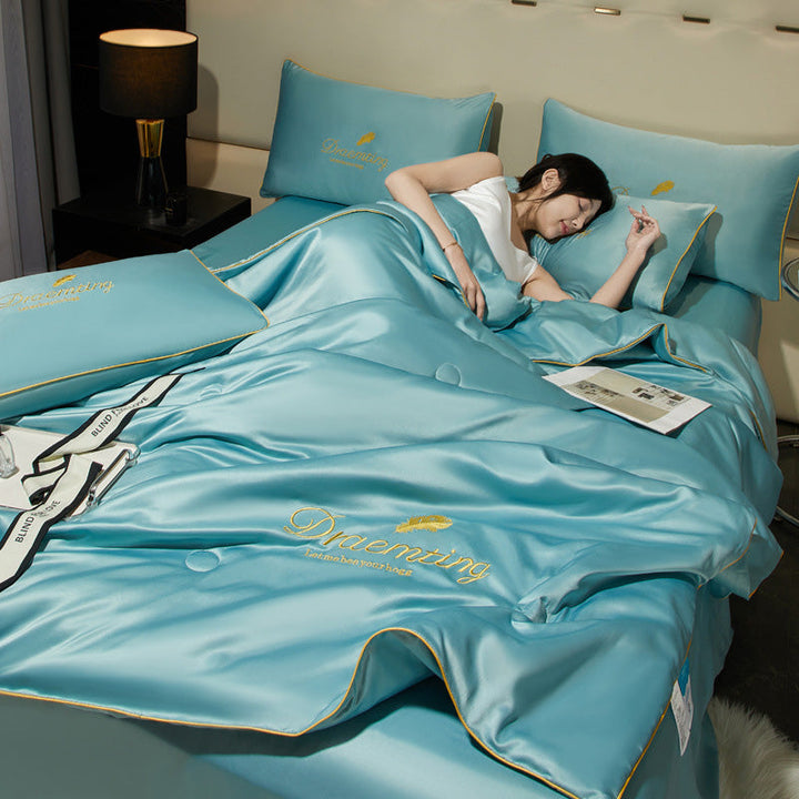 All-season comfort duvet | Karnz