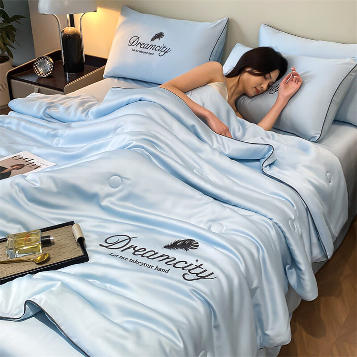 All-season comfort duvet | Karnz