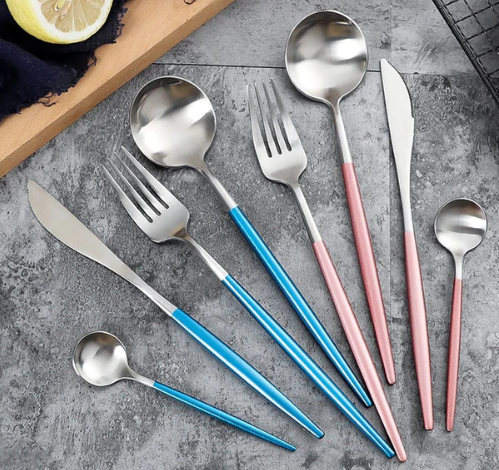 LUXURIOUS STAINLESS STEEL 24-PIECE GOLD-SILVER CUTLERY SET