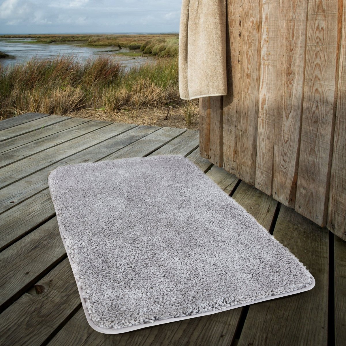 BowLift | Luxura UltraSoft Bath Mat | Super-absorbent microfiber bathroom rug with anti-slip backing