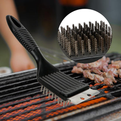 High-quality grill cleaning brush with wire bristles | Karnz