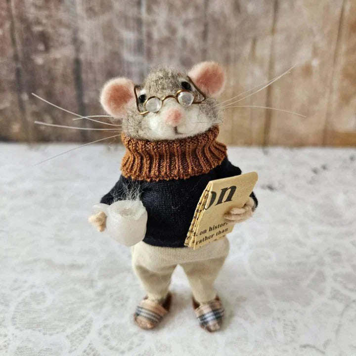 Skanto | Handmade Felt Mouse Decoration | Sustainable and Cozy | 7,6 cm