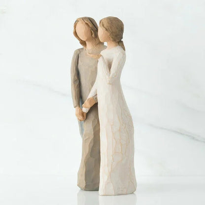 Frendorf | Sister figure made of resin