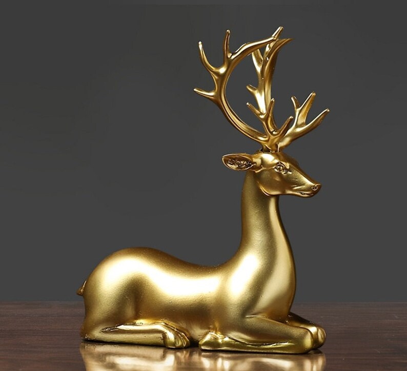 Skanto | Golden Deer Figurines
