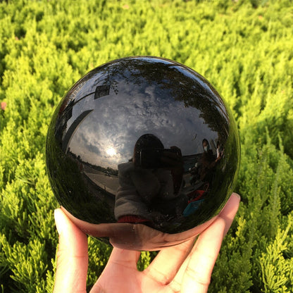 Skanto | Obsidian Crystal Ball Decor