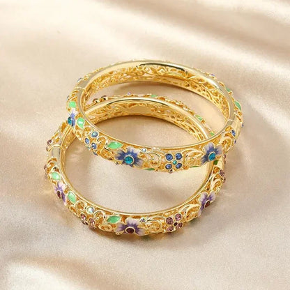 Skanto | 14k Diamond Accent Flower Bangle