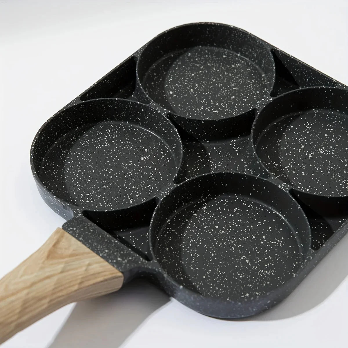 Skanto | ChefVerra Non-Stick Omelette Pan | 4-Hole Frying Pan for Eggs, Pancakes & Burgers