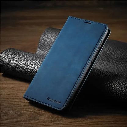 Skanto | iPhone Leather Case with Magnetic Closure and Protection