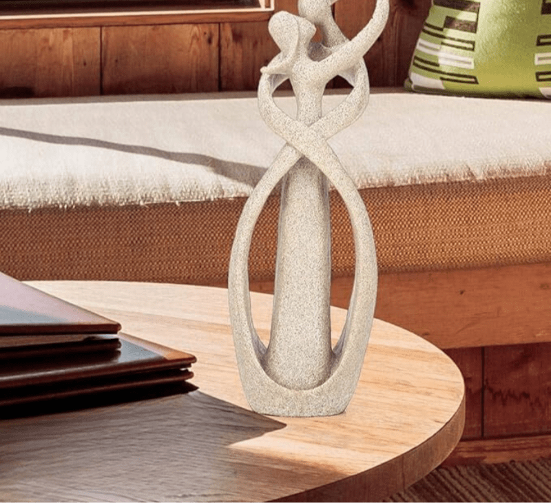 Skanto | Eternal Embrace – Abstract Sculpture for Timeless Love