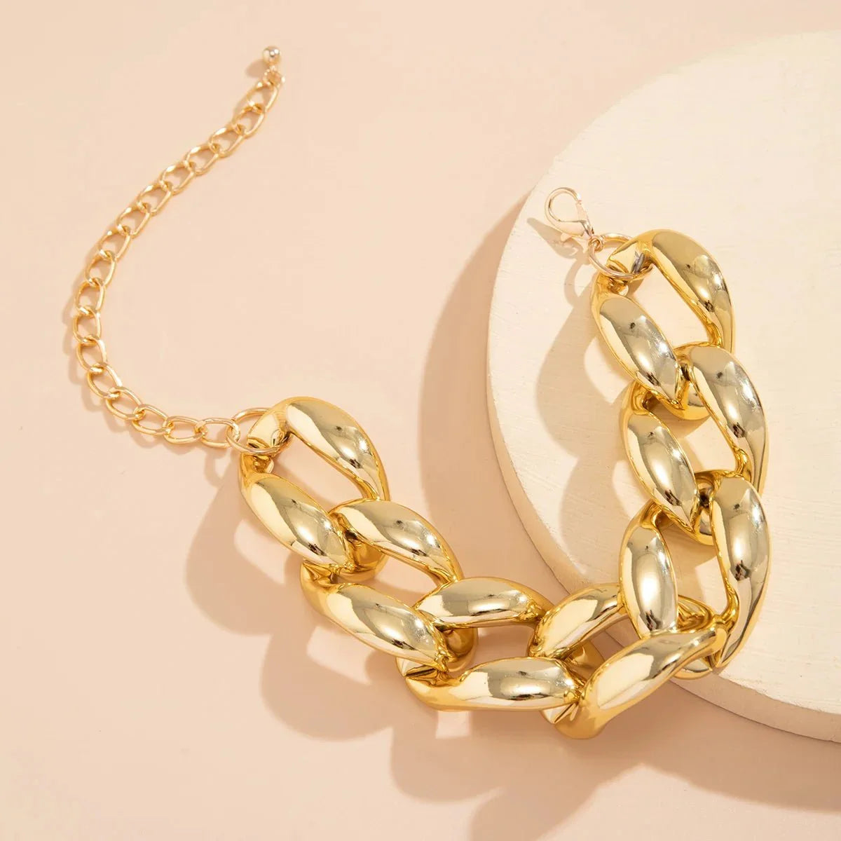 BowLift | Exaggerated Chunky Cuban Link Choker Necklace