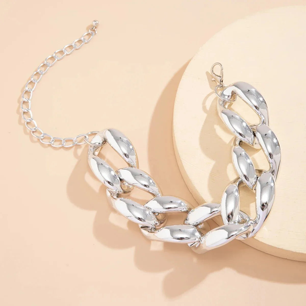 BowLift | Exaggerated Chunky Cuban Link Choker Necklace