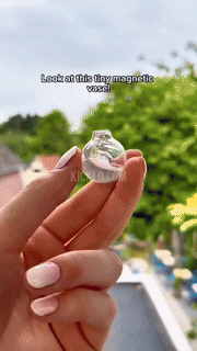 BowLift | Mini Magnetic Vase Decor