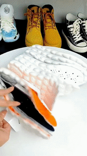 Sport insoles made of highly elastic latex