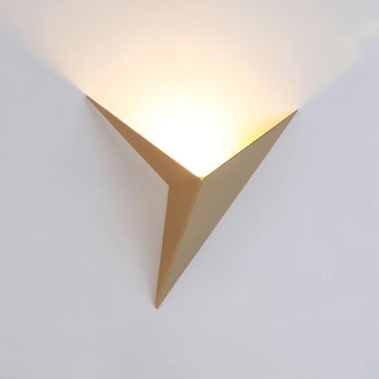 Elegant Wall Lamp - Modern LED Wall Light for Stylish Interiors | Karnz