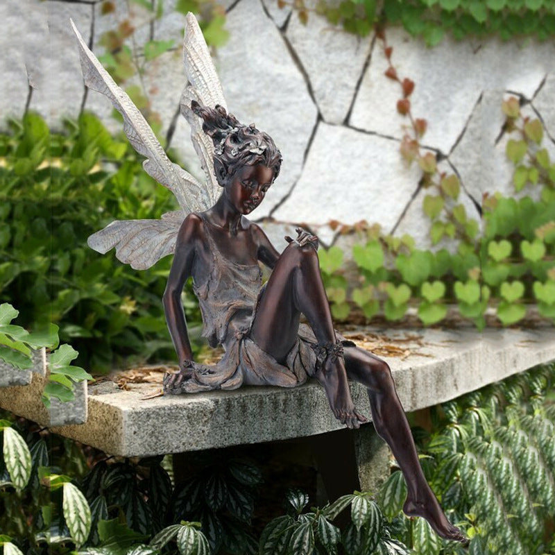 Skanto | Garden Fairy Statue