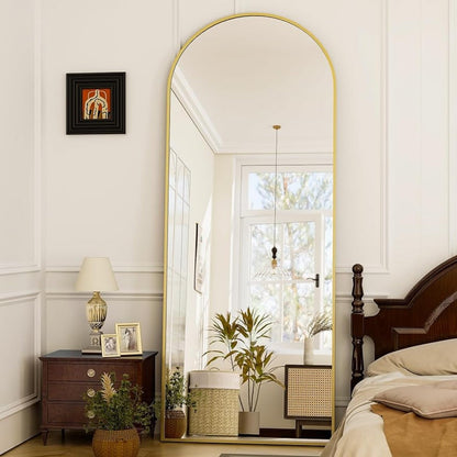 Skanto | Elegant Curved Full-Length Gold Mirror with High-Resolution Aluminum Frame