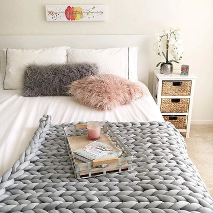 Skanto | Chunky Knit Blanket