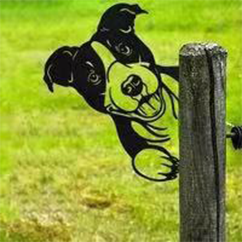 Skanto | Farm Decor – PeepFarm – Realistic Animal Design – Garden Metal Art