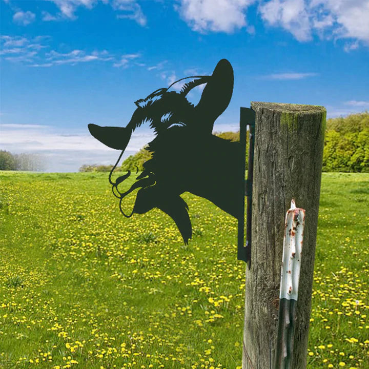 Skanto | Outdoor Garden Farm Peeking Goat Metal Art Indoor Decoration