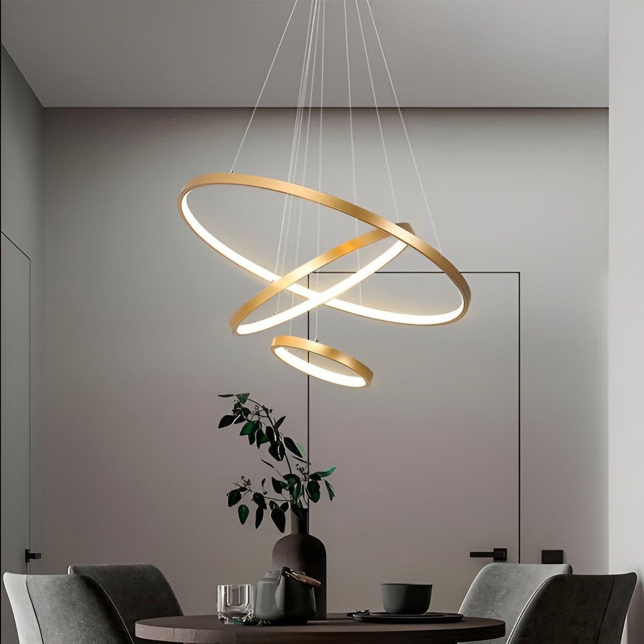 LED pendant light with ball design – Modern and Elegant | Ideal for living room or dining room | Bowlift