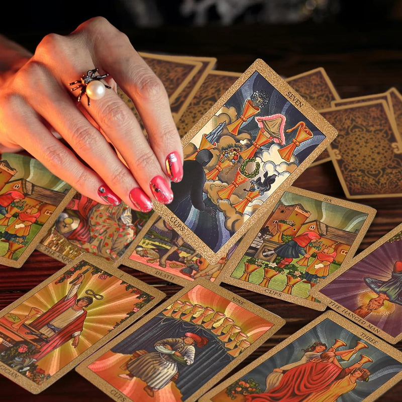 Skanto | Explore the Mystical World of Tarot - Gold Tarot