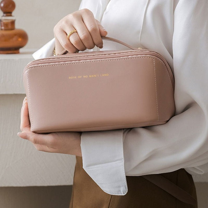 Skanto | Cosmetic Bag | Elegant and Spacious | Practical Storage