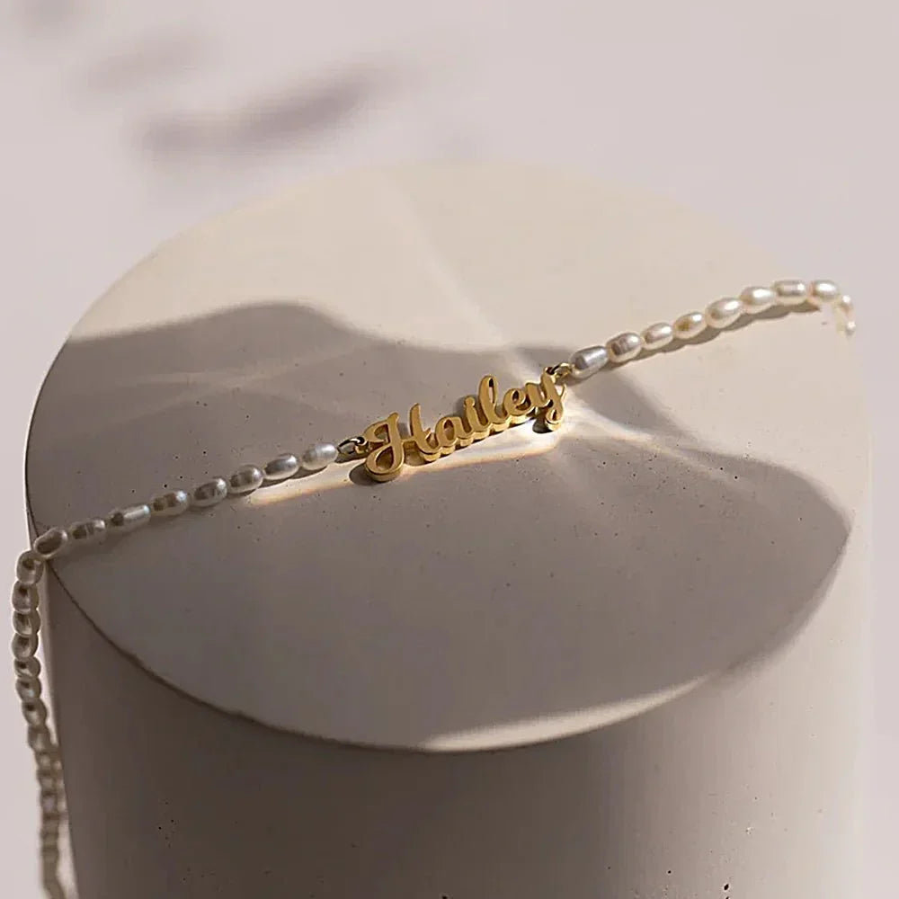 BowLift | Feminine Personalized Name Pearl Necklace