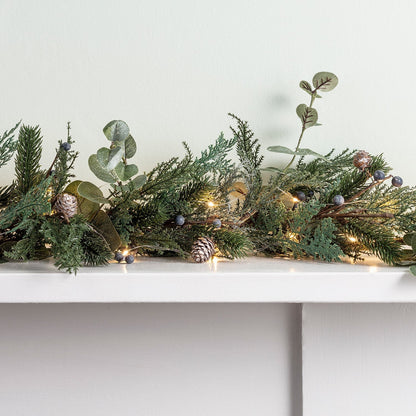 Skanto | Pre-lit Garland Lights