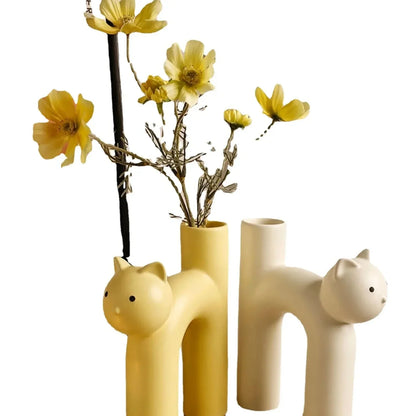 Skanto | Matte Kitten Flower Vase