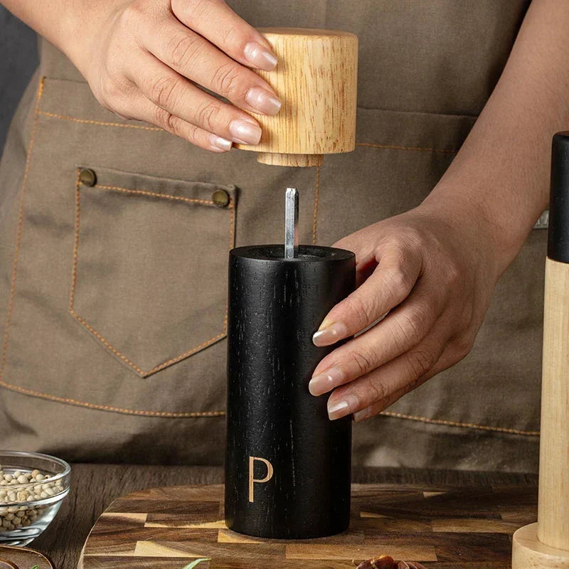 Skanto | Wood Salt and Pepper Grinder Set