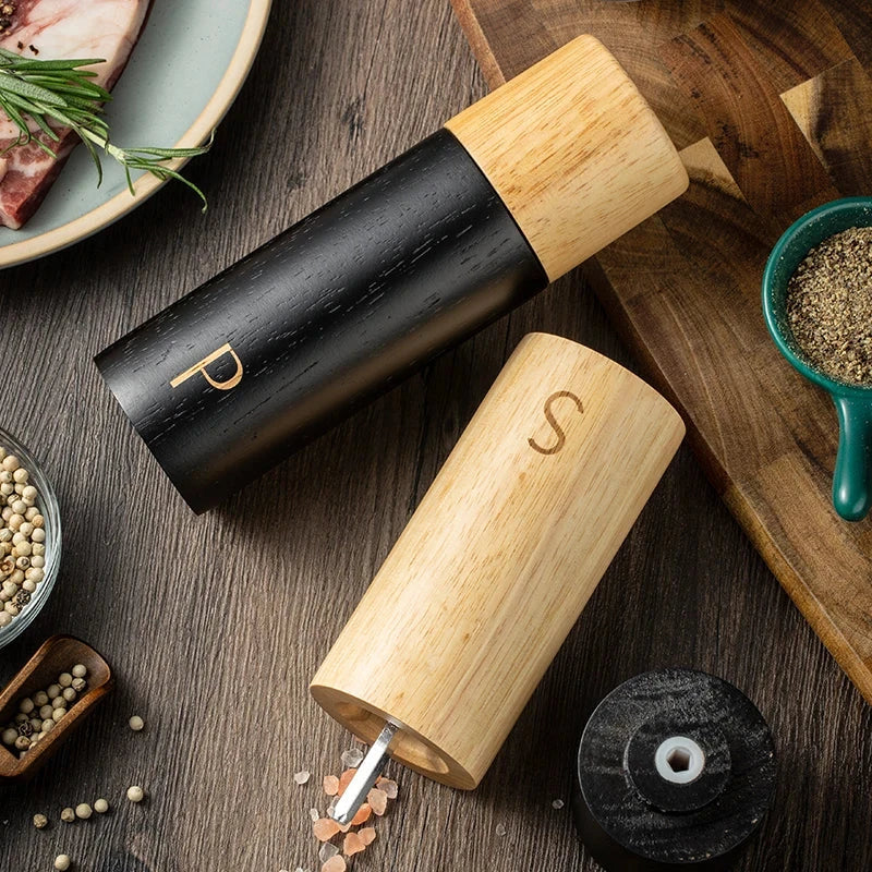Skanto | Wood Salt and Pepper Grinder Set