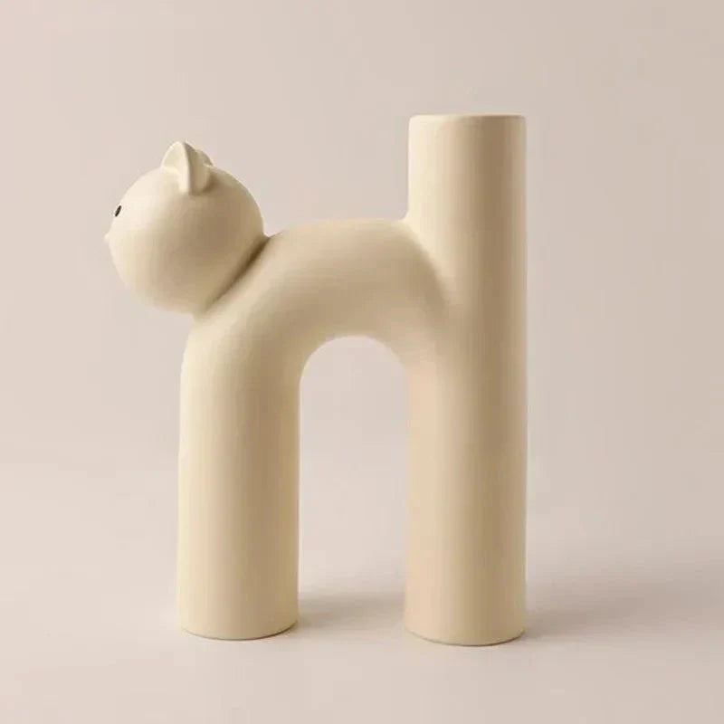 Skanto | Matte Kitten Flower Vase
