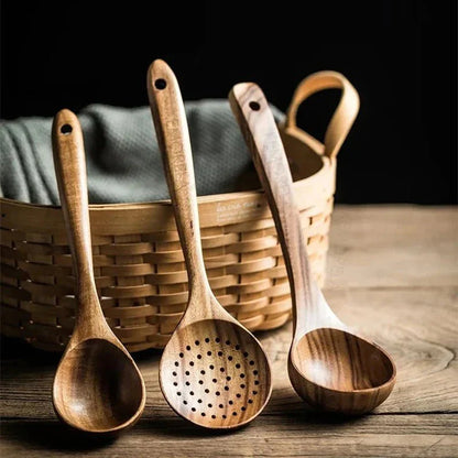 Skanto | FJORDFLAME SET – Sustainable 5-Piece Teak Wood Kitchen Utensil Set