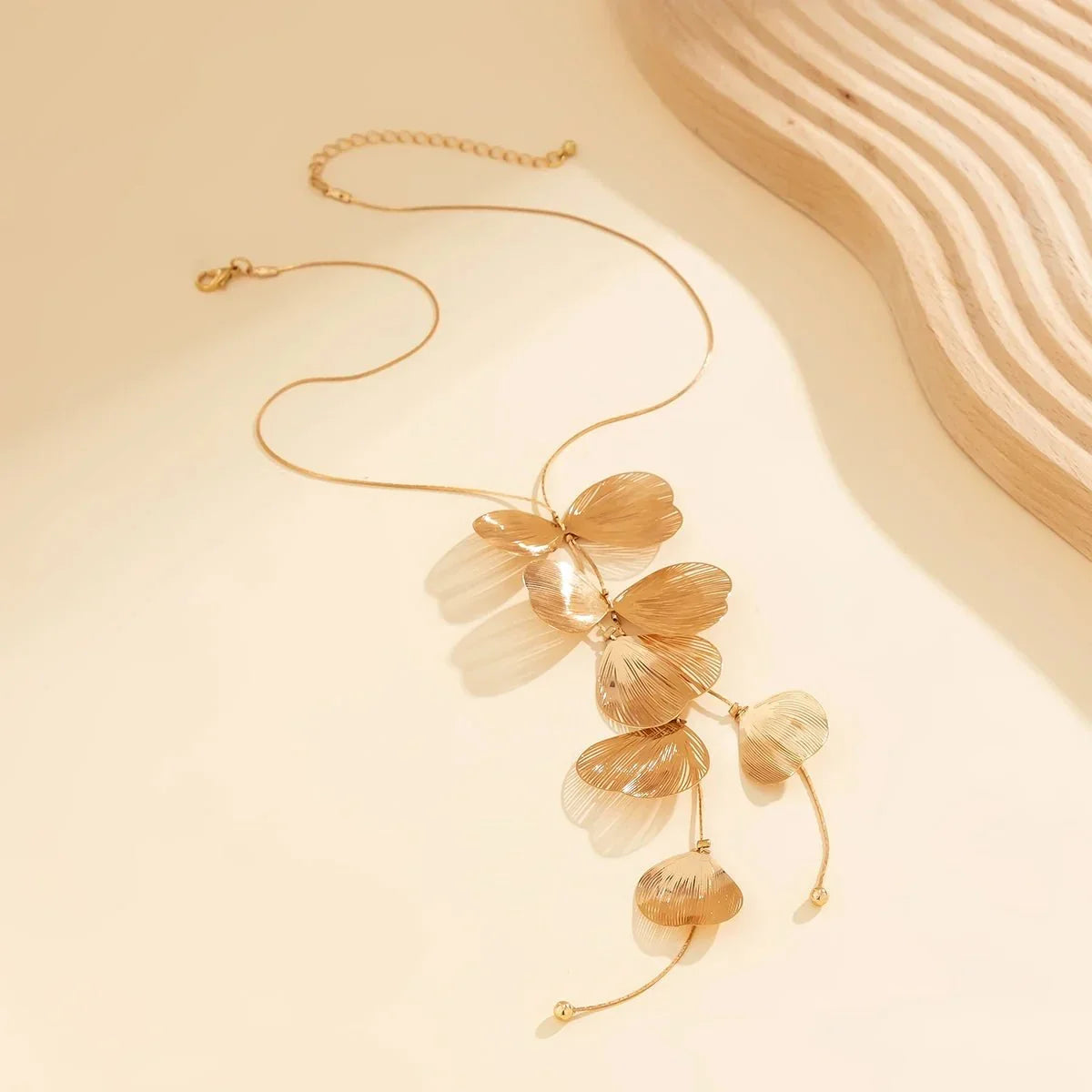 BowLift | Floral Petals Lariat Tassel Necklace