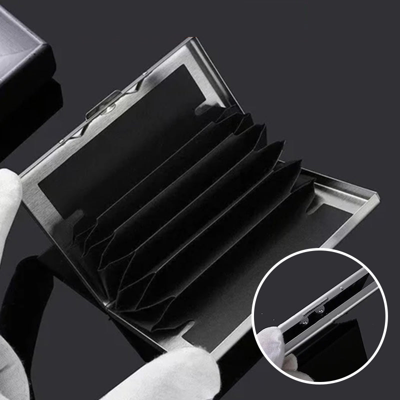Karnz | Ultra-thin card case with theft and demagnetization protection