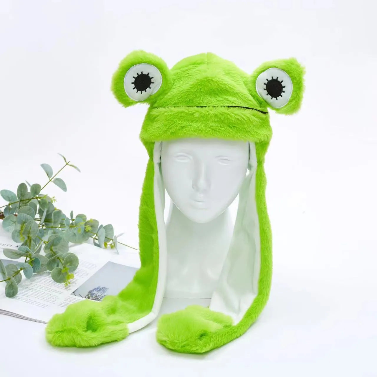 Cute hat with moving ears Skanto