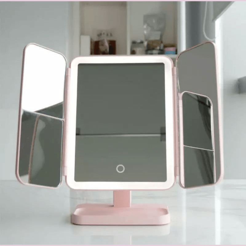 Skanto | Three-Panel Mirror with 3-Color LED Lighting for Perfect Makeup