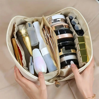 GlamourBox - Elegant cosmetic bag with large capacity