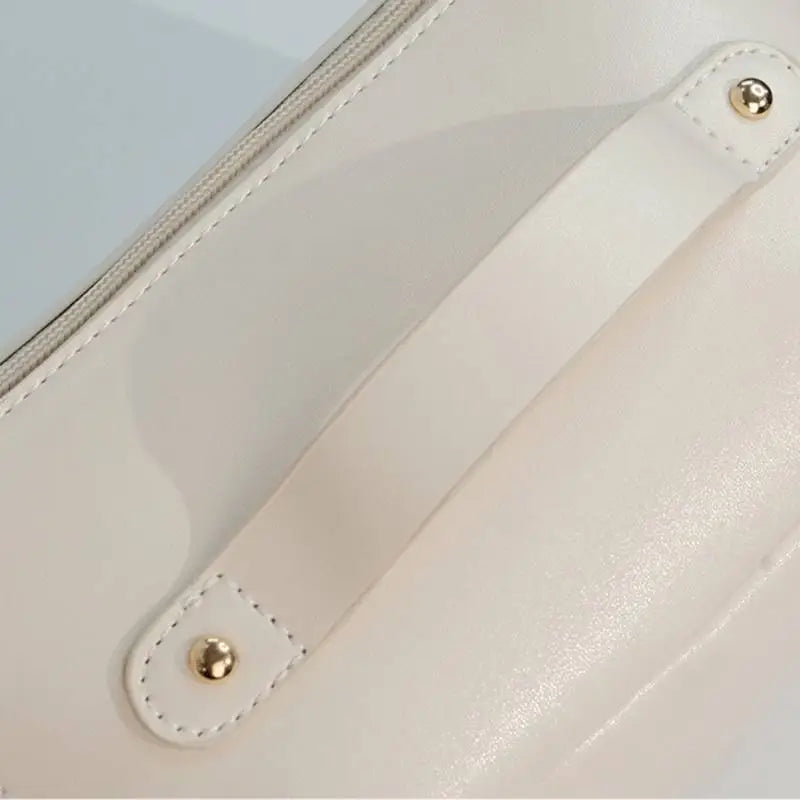 GlamourBox - Elegant cosmetic bag with large capacity