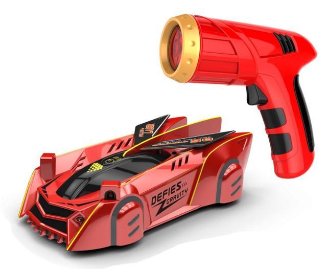 Skanto | Gravity-Defying Wall Climbing RC Car