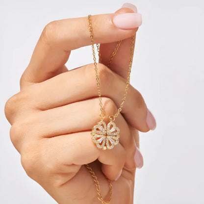Skanto | Heart Necklace with Crystals