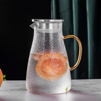 Versatile heat-resistant glass jug with elegant wooden lid