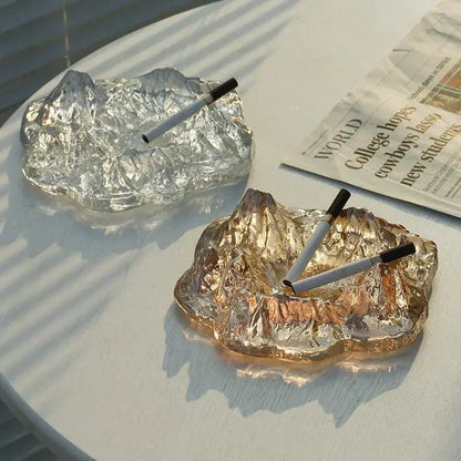BowLift | Ashtray decoration made of mountain glass in ice style