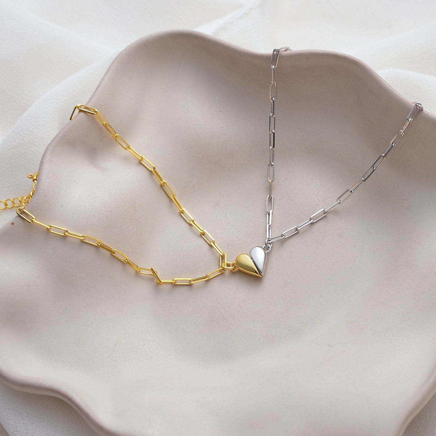 BowLift | Magnetic Heart Paperclip Chain Love Bracelet Set