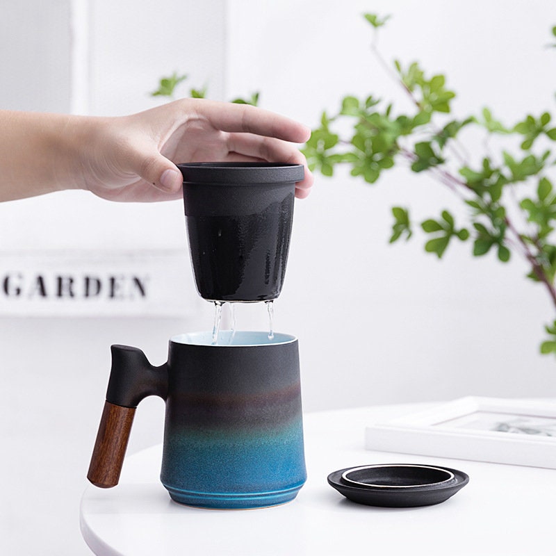 Skanto | Japanese Ceramic Teacup Set with Infuser and Lid, Handmade