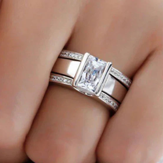 Retro Sparkling Silver Ring - Sienna for Timeless Elegance Skanto