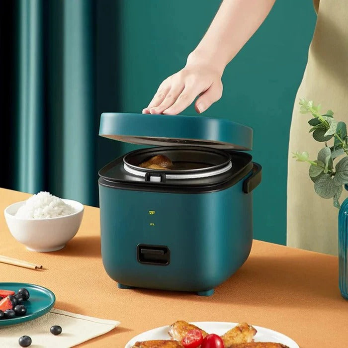Skanto | Mini Rice Cooker, 1.2 Qt Capacity with Non-Stick Pot