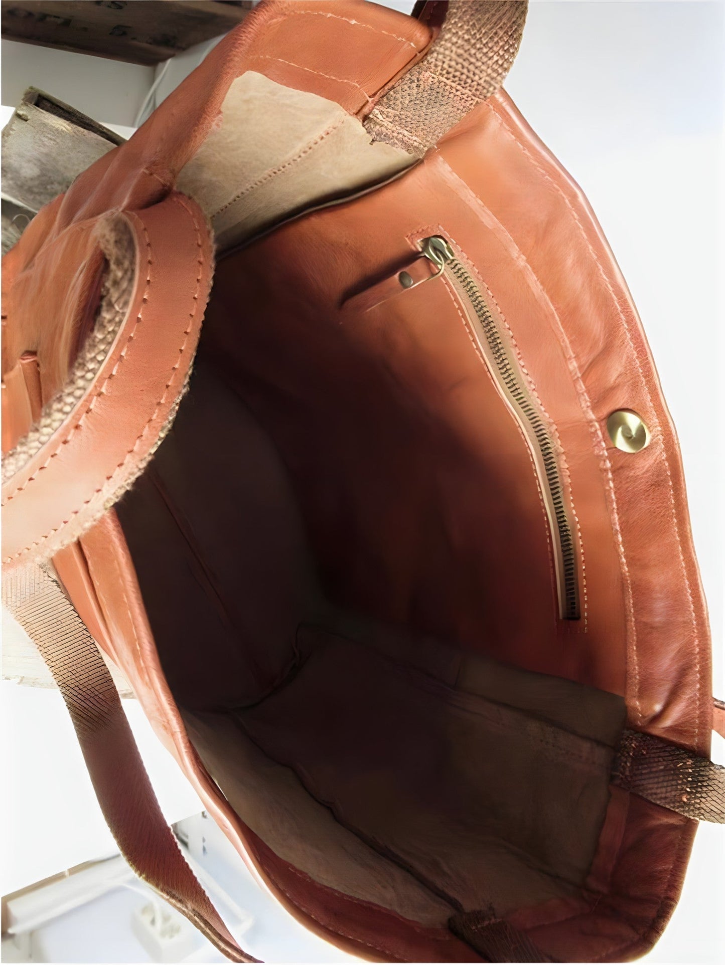 Sandsberg stylish bag made from vegan leather