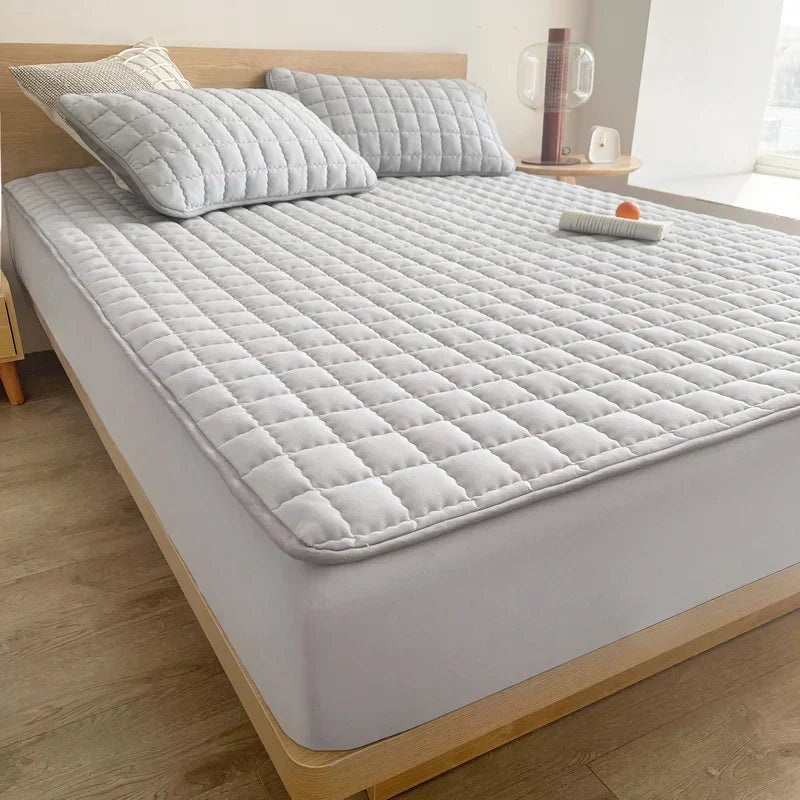 Waterproof mattress cover